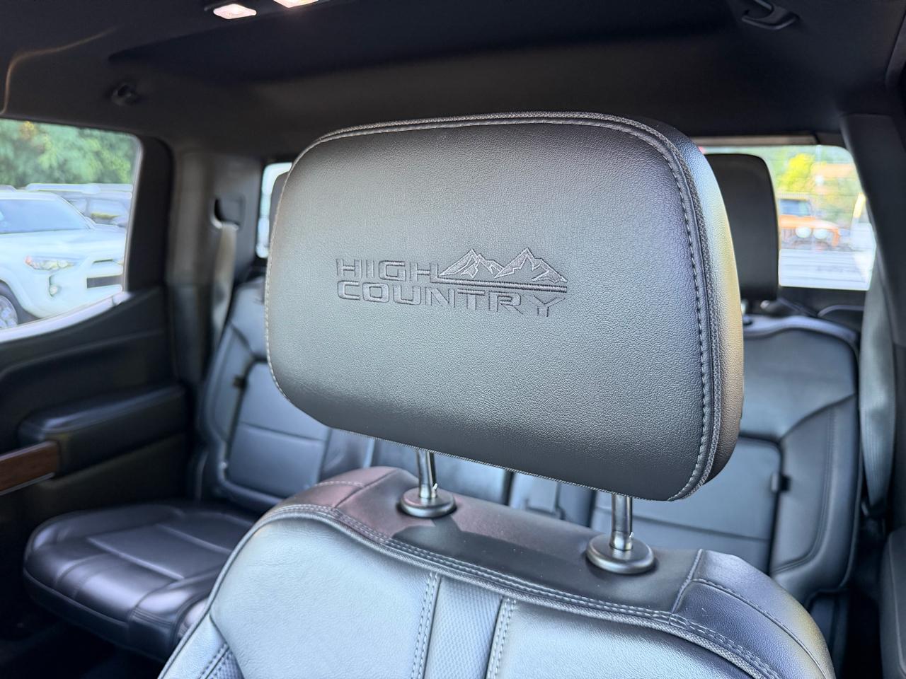 Chevrolet Silverado 1500 High Country Crew Cab 2WD 2021