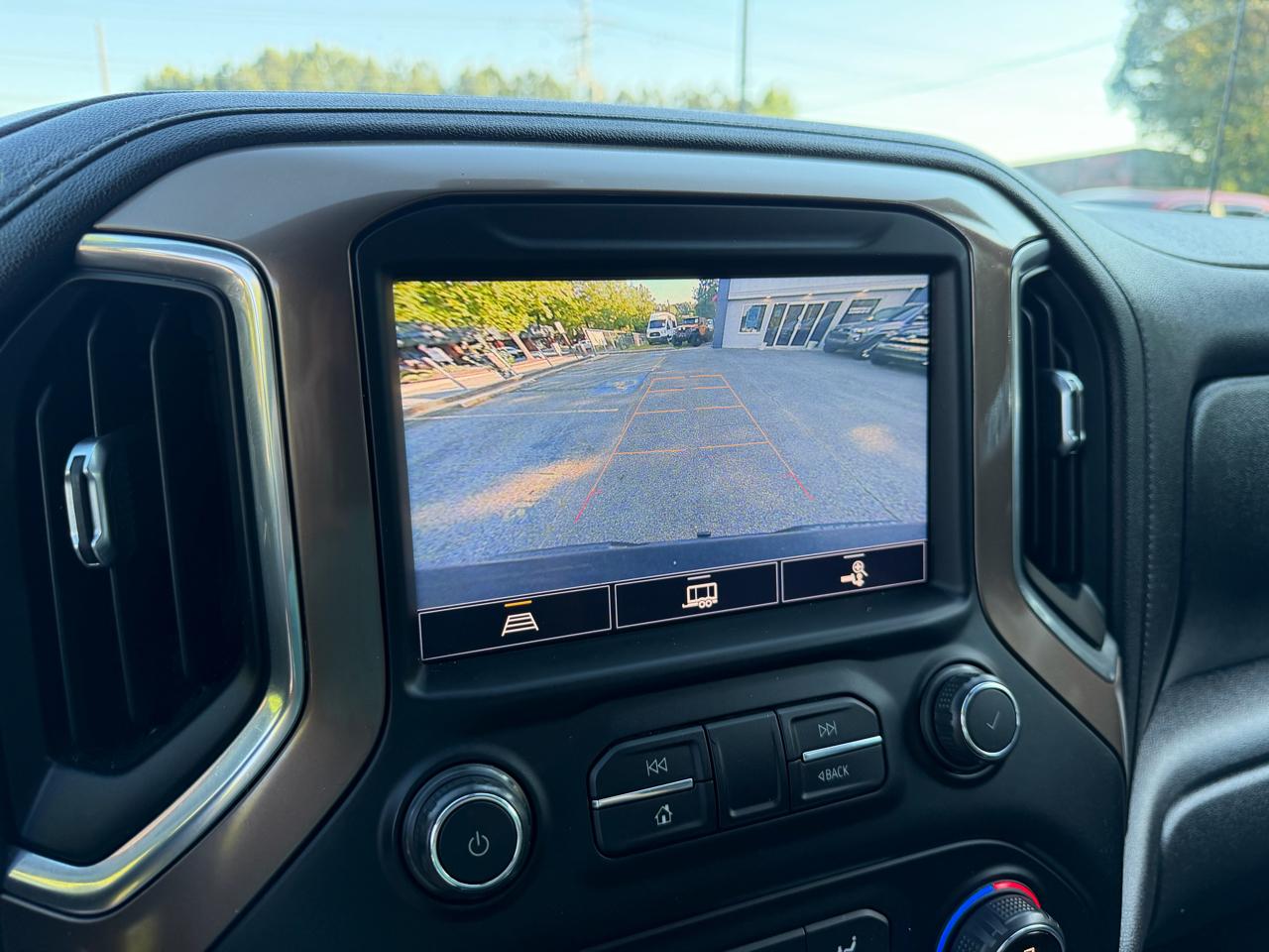 Chevrolet Silverado 1500 High Country Crew Cab 2WD 2021