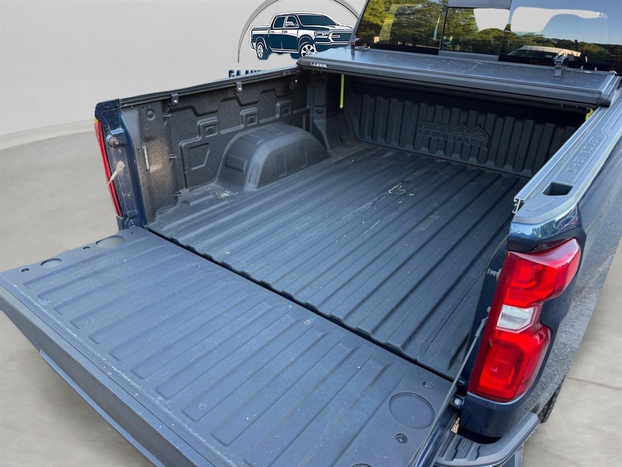 Chevrolet Silverado 1500 High Country Crew Cab 2WD 2021