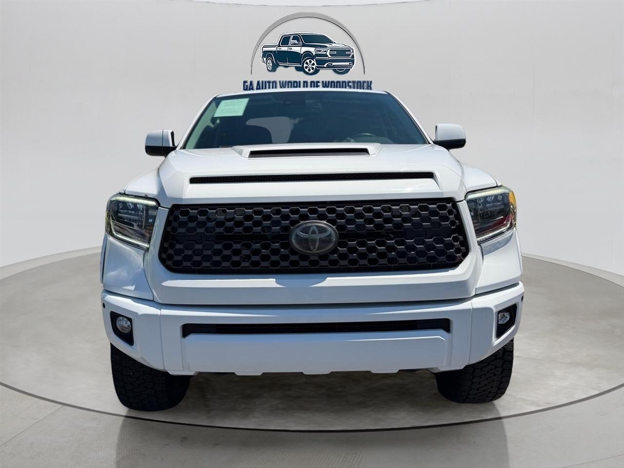 Toyota Tundra SR5 5.7L V8 FFV CrewMax 4WD 2018