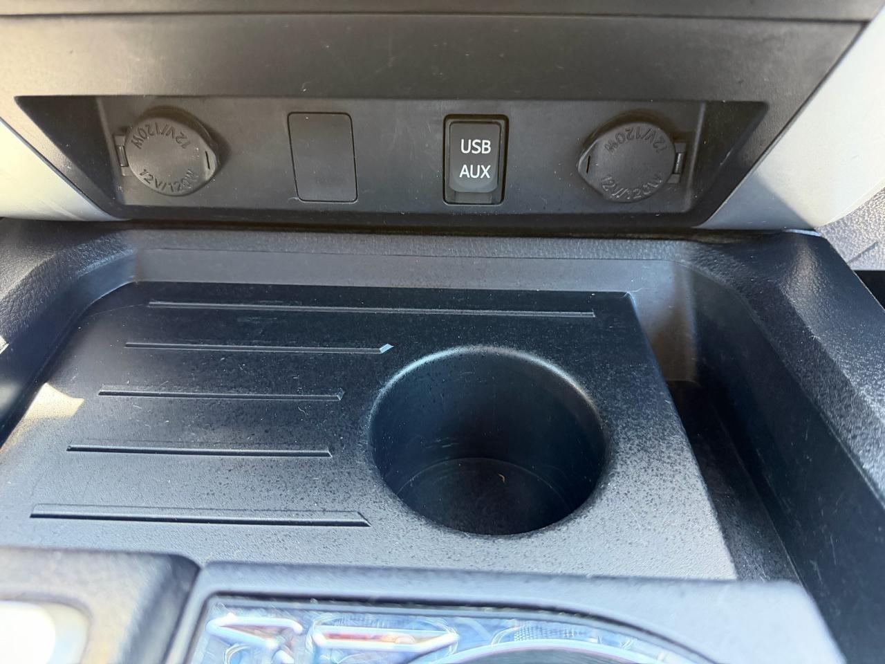 Toyota Tundra SR5 5.7L V8 FFV CrewMax 4WD 2018