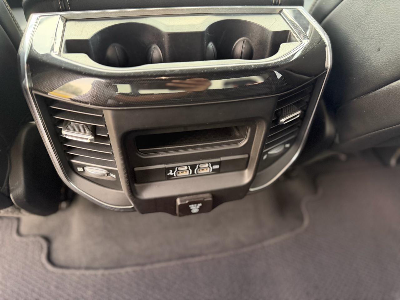 RAM 1500 Laramie Crew Cab SWB 2WD 2019