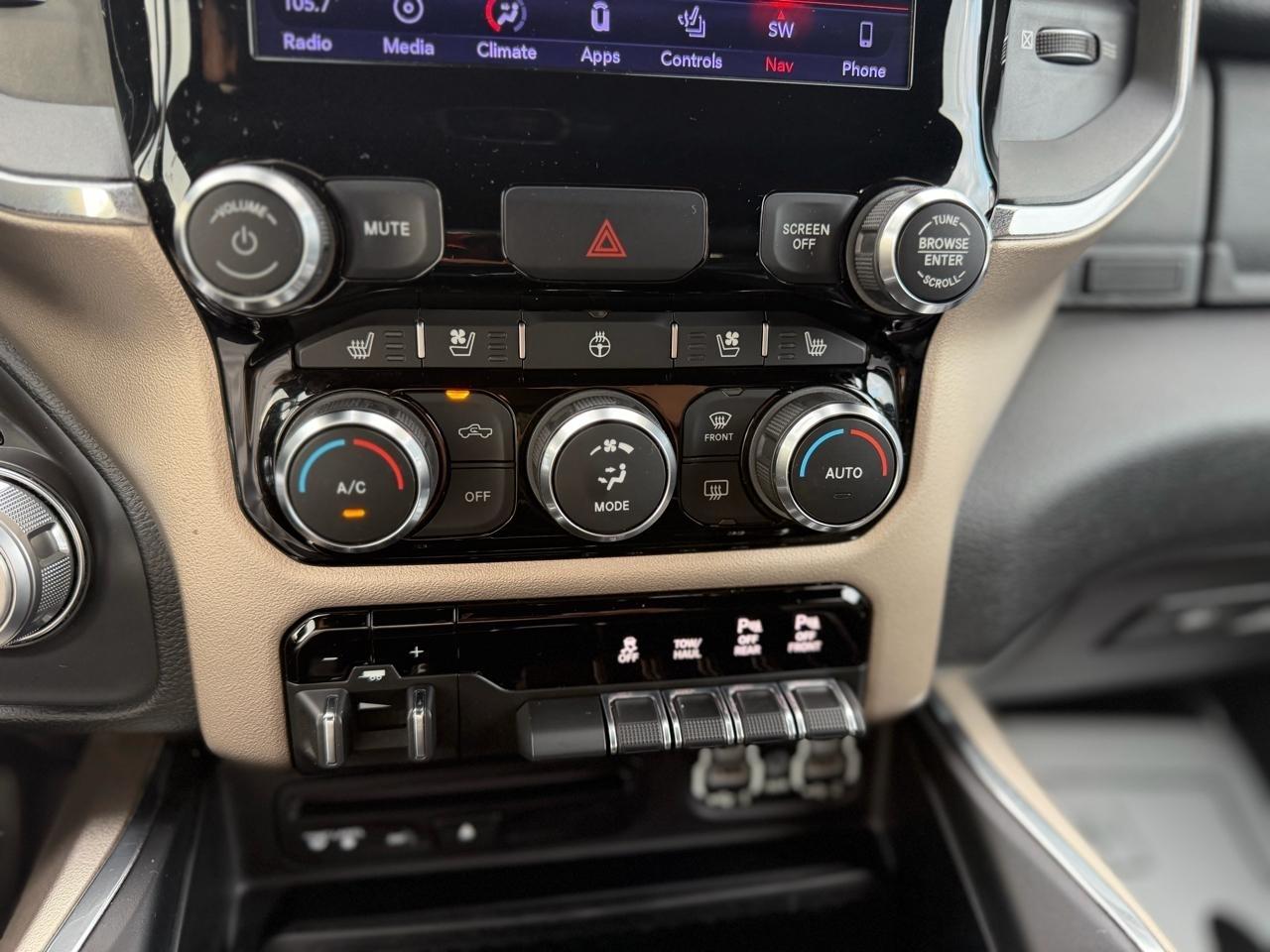 RAM 1500 Laramie Crew Cab SWB 2WD 2019