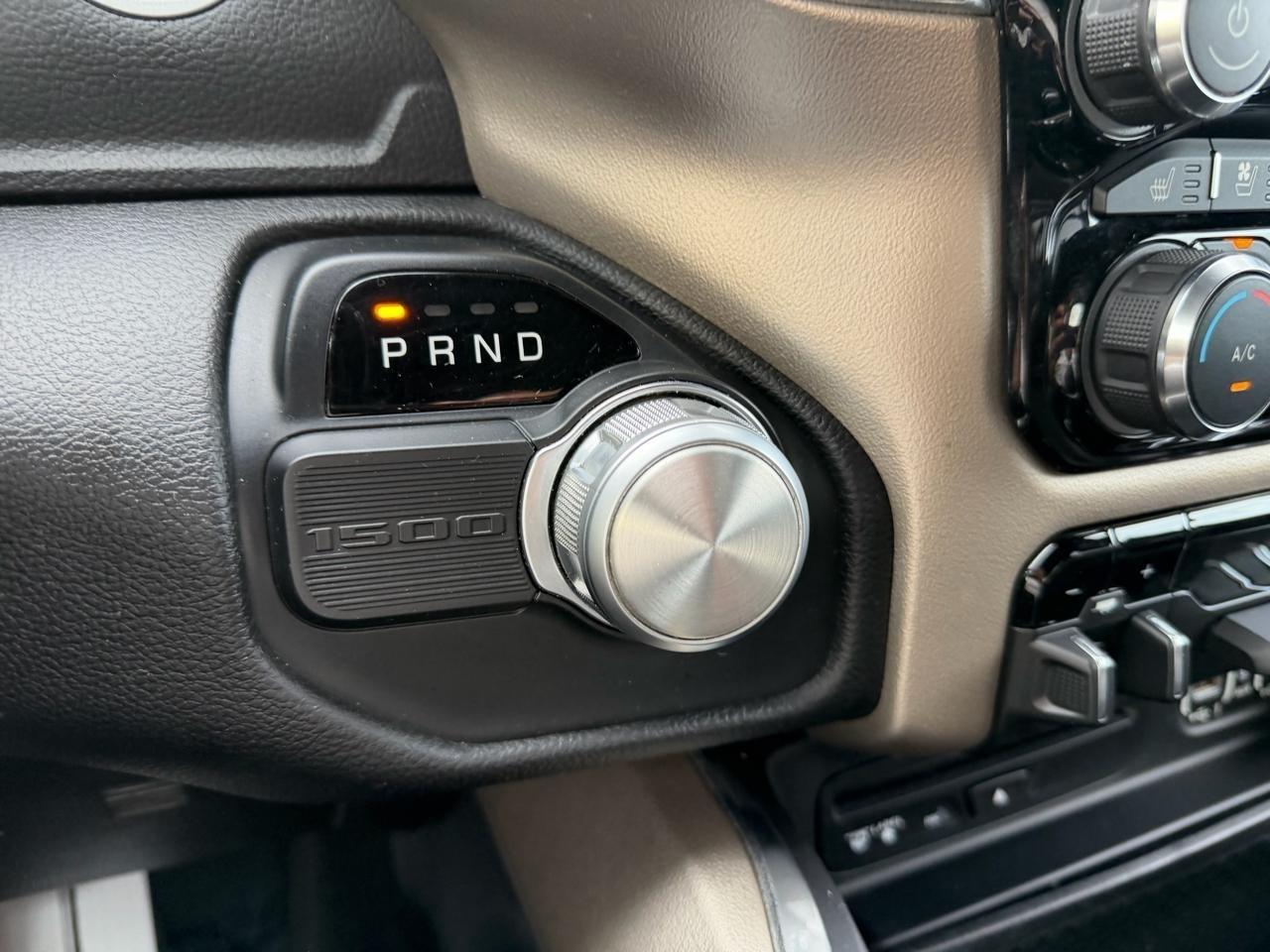 RAM 1500 Laramie Crew Cab SWB 2WD 2019