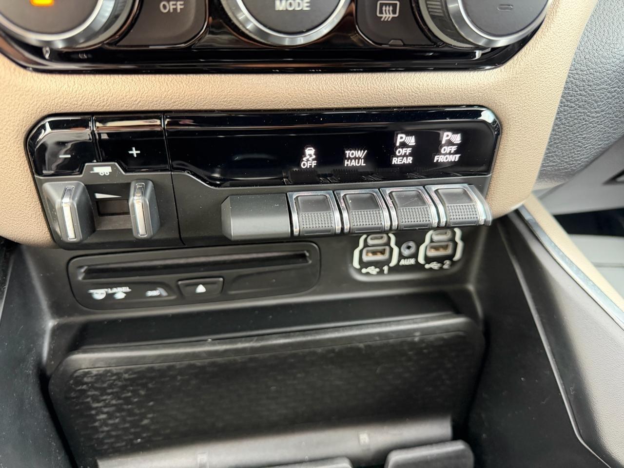 RAM 1500 Laramie Crew Cab SWB 2WD 2019