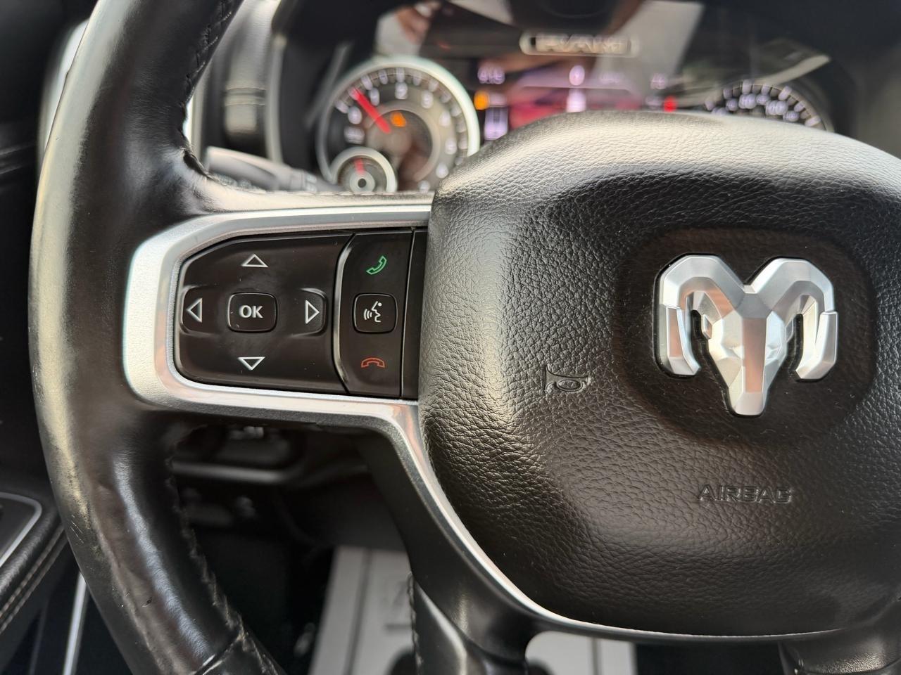 RAM 1500 Laramie Crew Cab SWB 2WD 2019