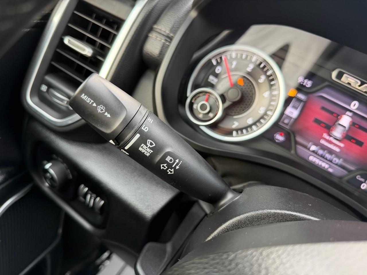 RAM 1500 Laramie Crew Cab SWB 2WD 2019
