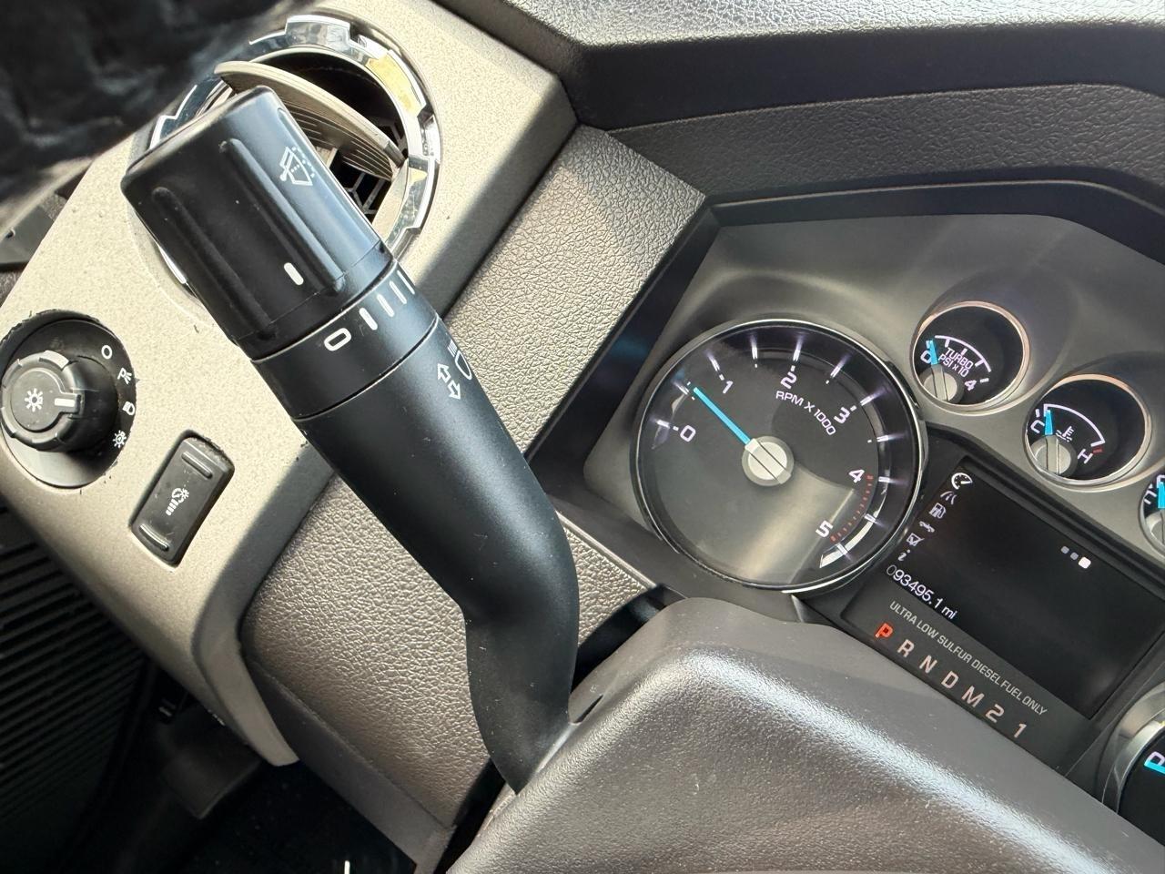 Ford F-250 SD Lariat 2016