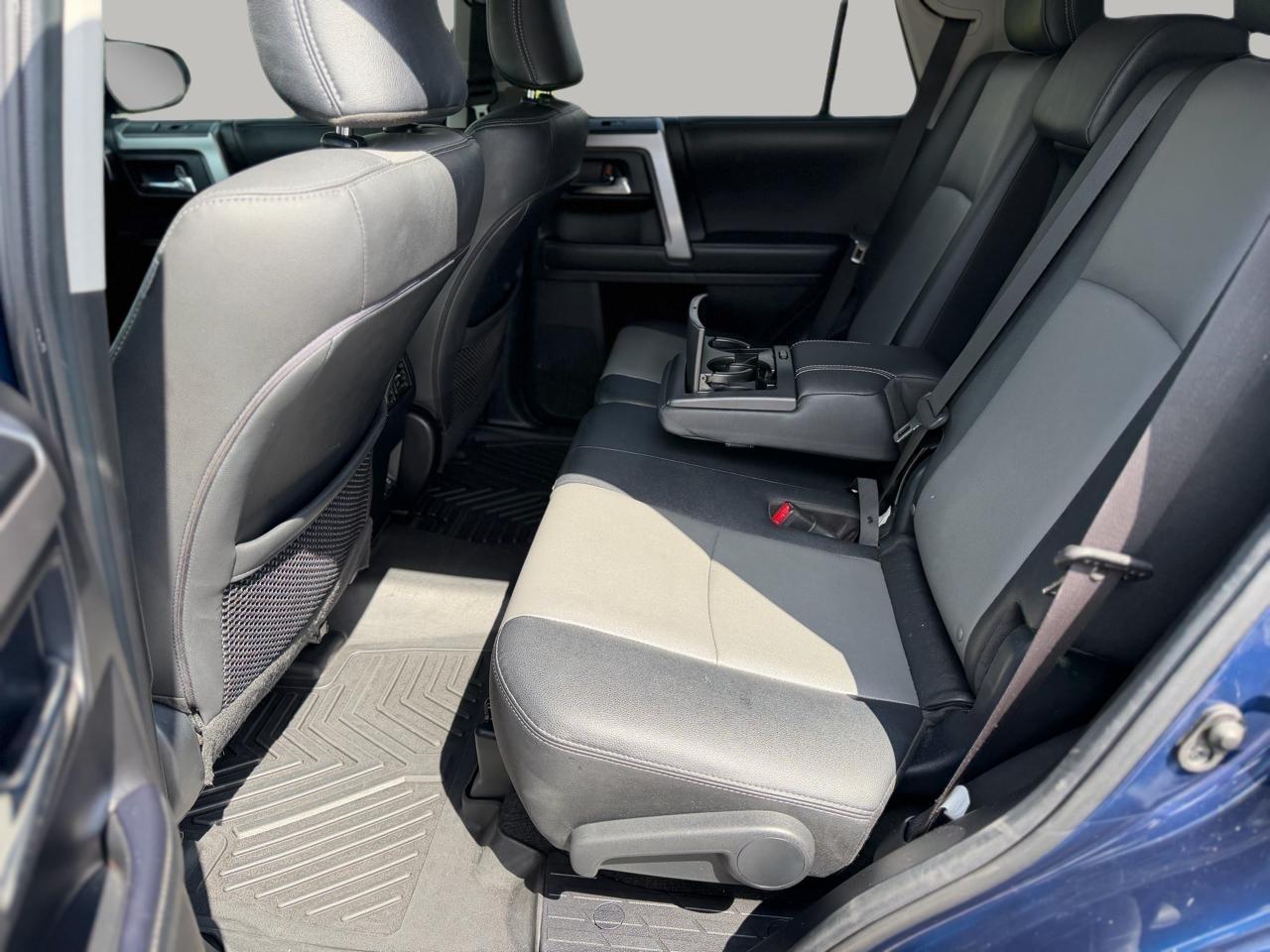 Toyota 4Runner SR5 Premium 4WD 2021