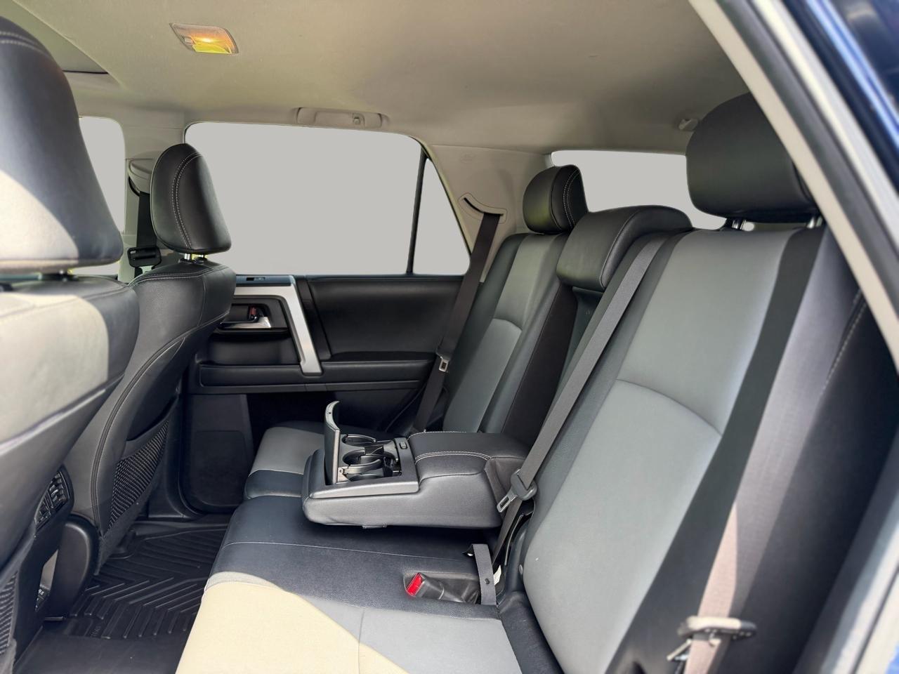 Toyota 4Runner SR5 Premium 4WD 2021