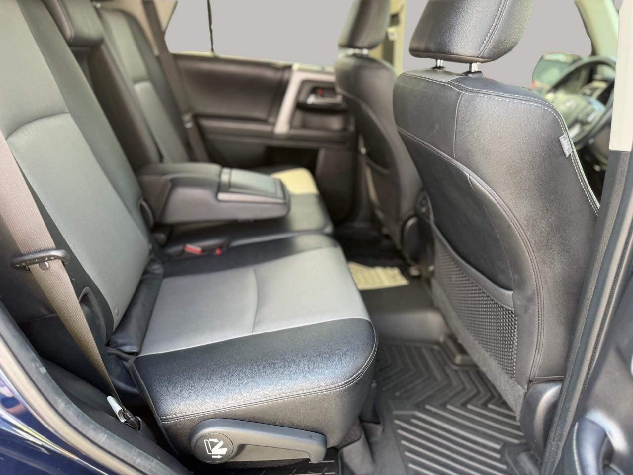 Toyota 4Runner SR5 Premium 4WD 2021