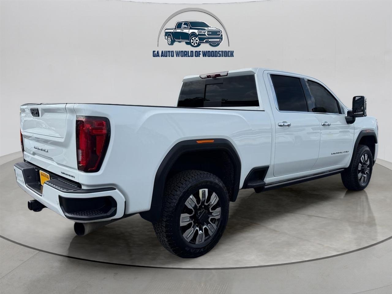 GMC Sierra 3500HD Denali Crew Cab Long Box 4WD 2023
