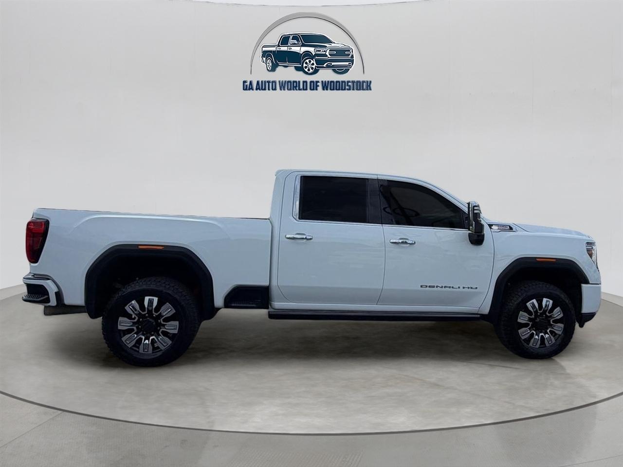 GMC Sierra 3500HD Denali Crew Cab Long Box 4WD 2023
