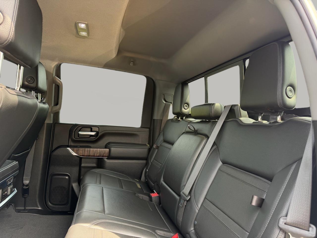 GMC Sierra 3500HD Denali Crew Cab Long Box 4WD 2023