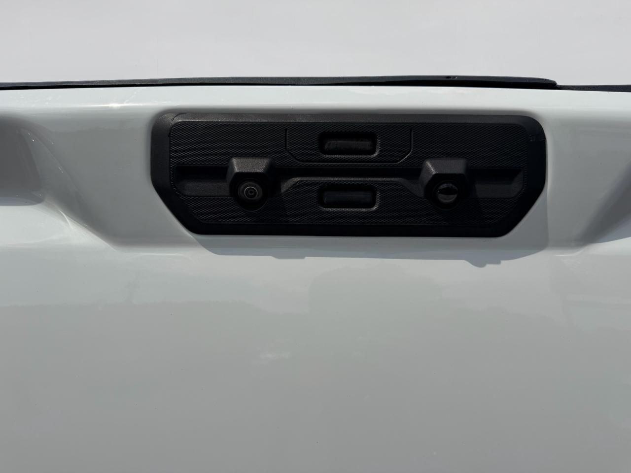 GMC Sierra 3500HD Denali Crew Cab Long Box 4WD 2023