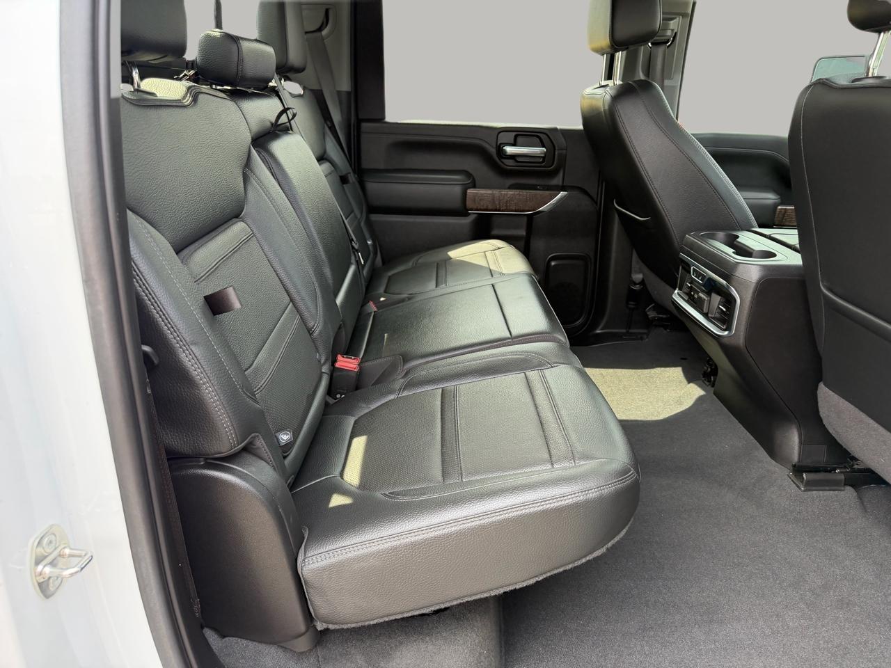GMC Sierra 3500HD Denali Crew Cab Long Box 4WD 2023