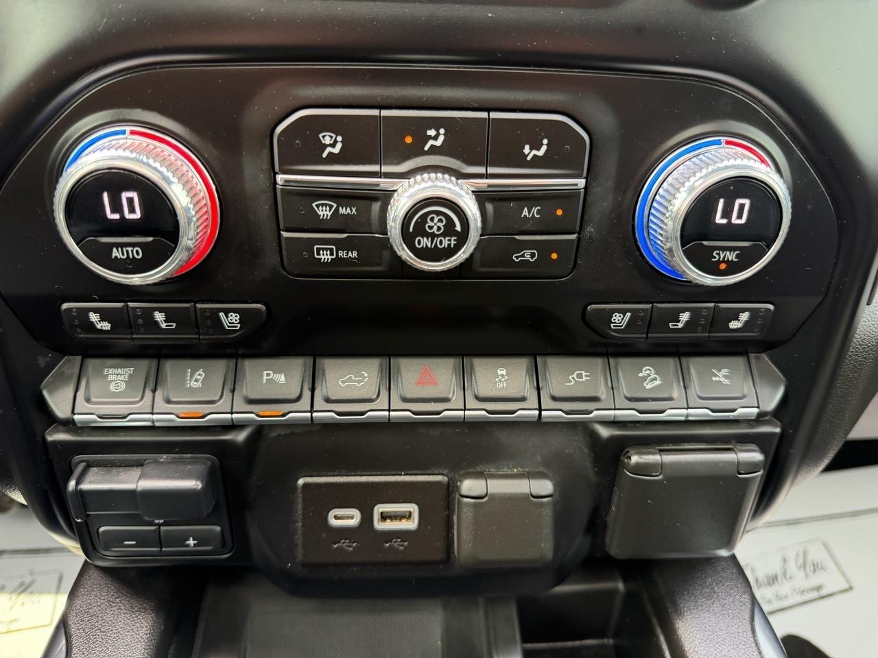 GMC Sierra 3500HD Denali Crew Cab Long Box 4WD 2023