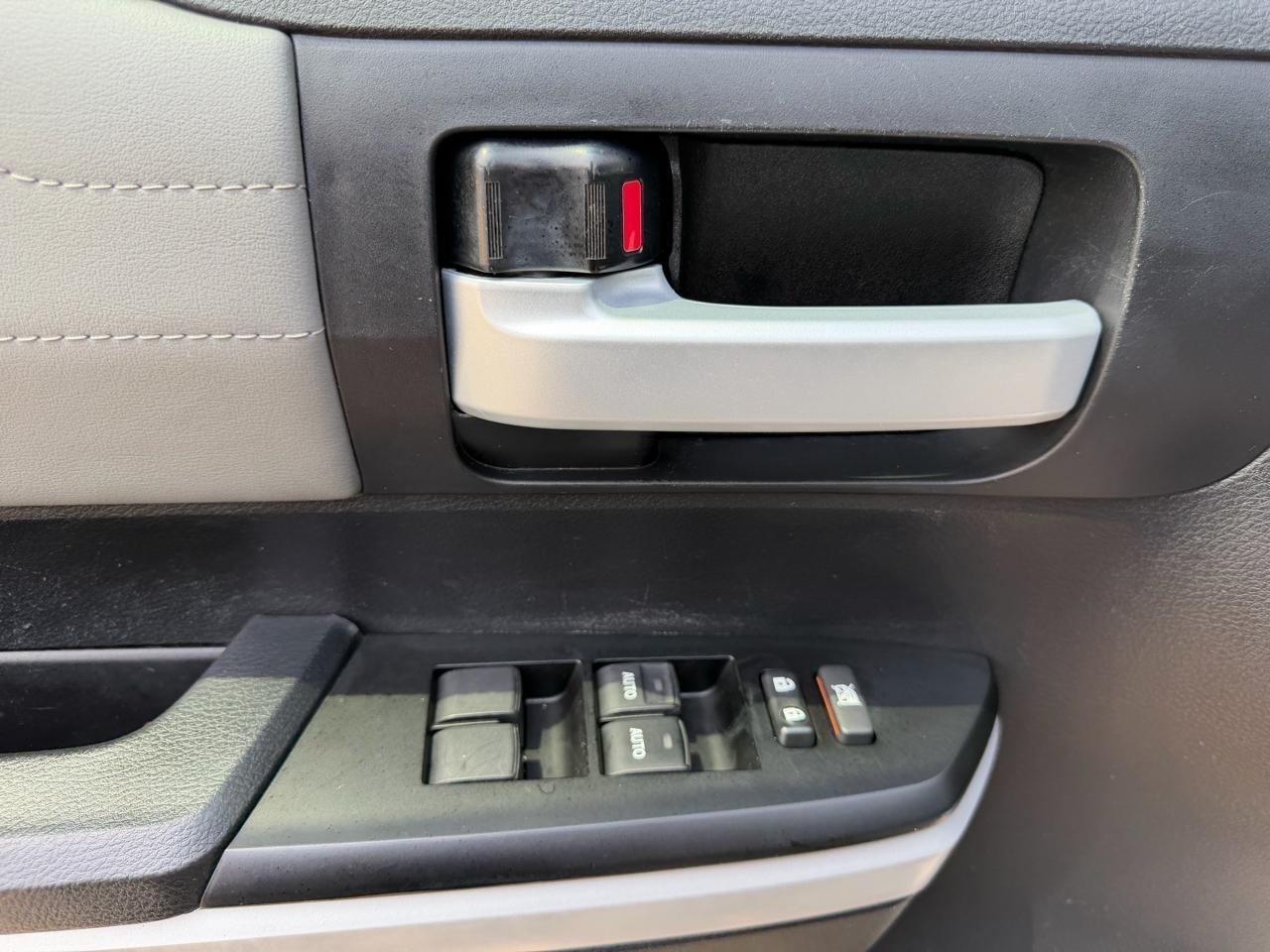 Toyota Tundra Limited 5.7L CrewMax 4WD 2021