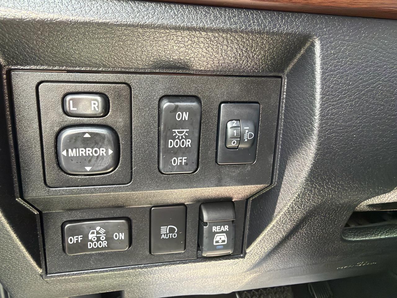 Toyota Tundra Limited 5.7L CrewMax 4WD 2021