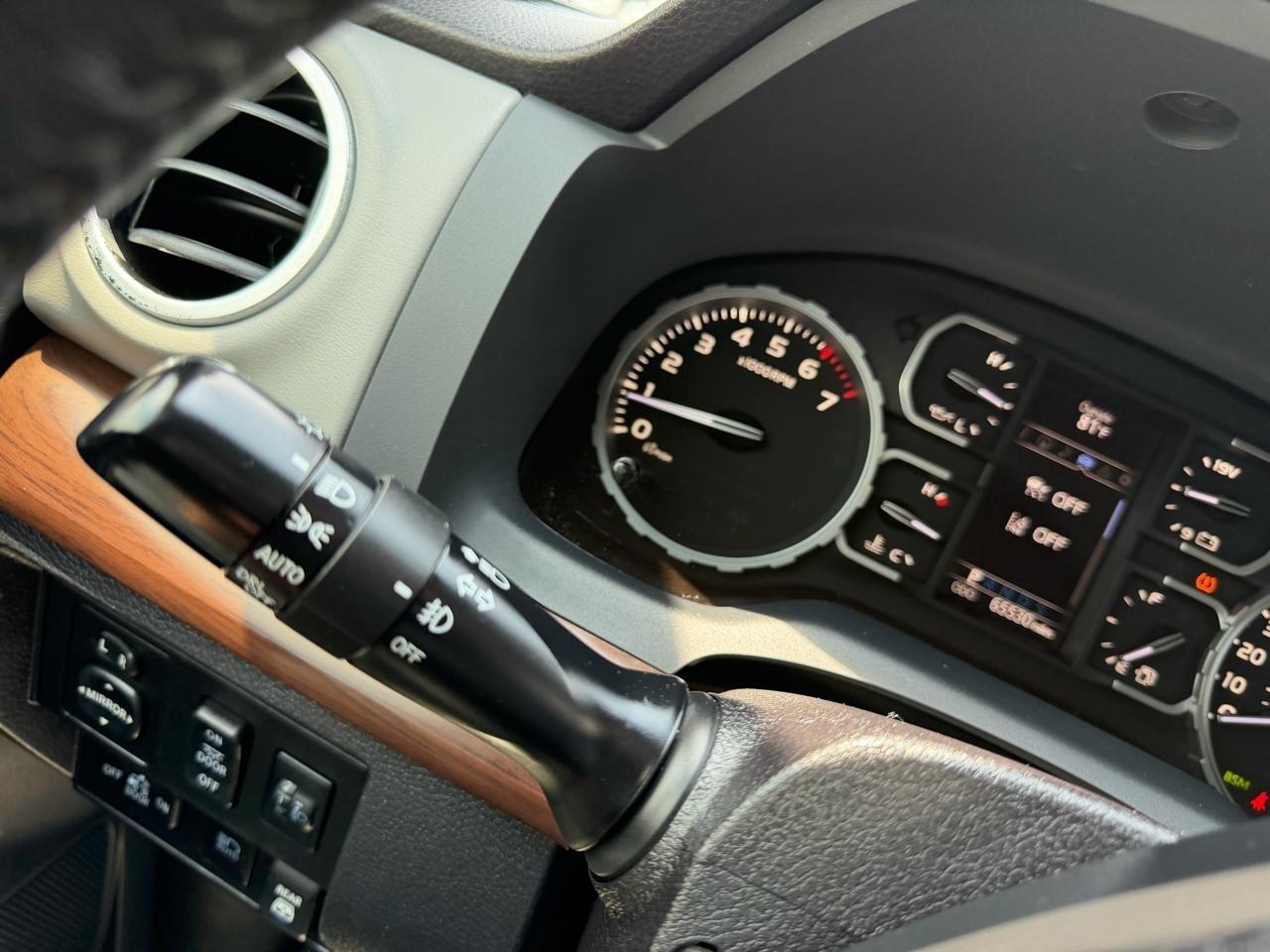 Toyota Tundra Limited 5.7L CrewMax 4WD 2021