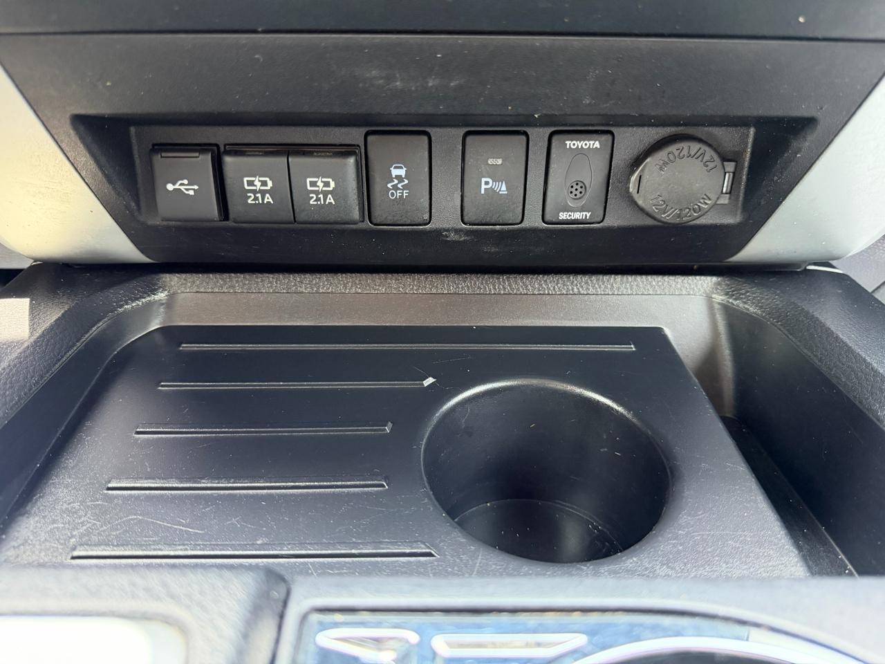 Toyota Tundra Limited 5.7L CrewMax 4WD 2021