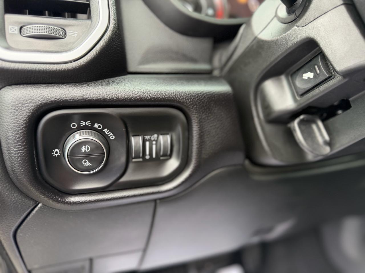 RAM 3500 Big Horn Crew Cab LWB 4WD 2020