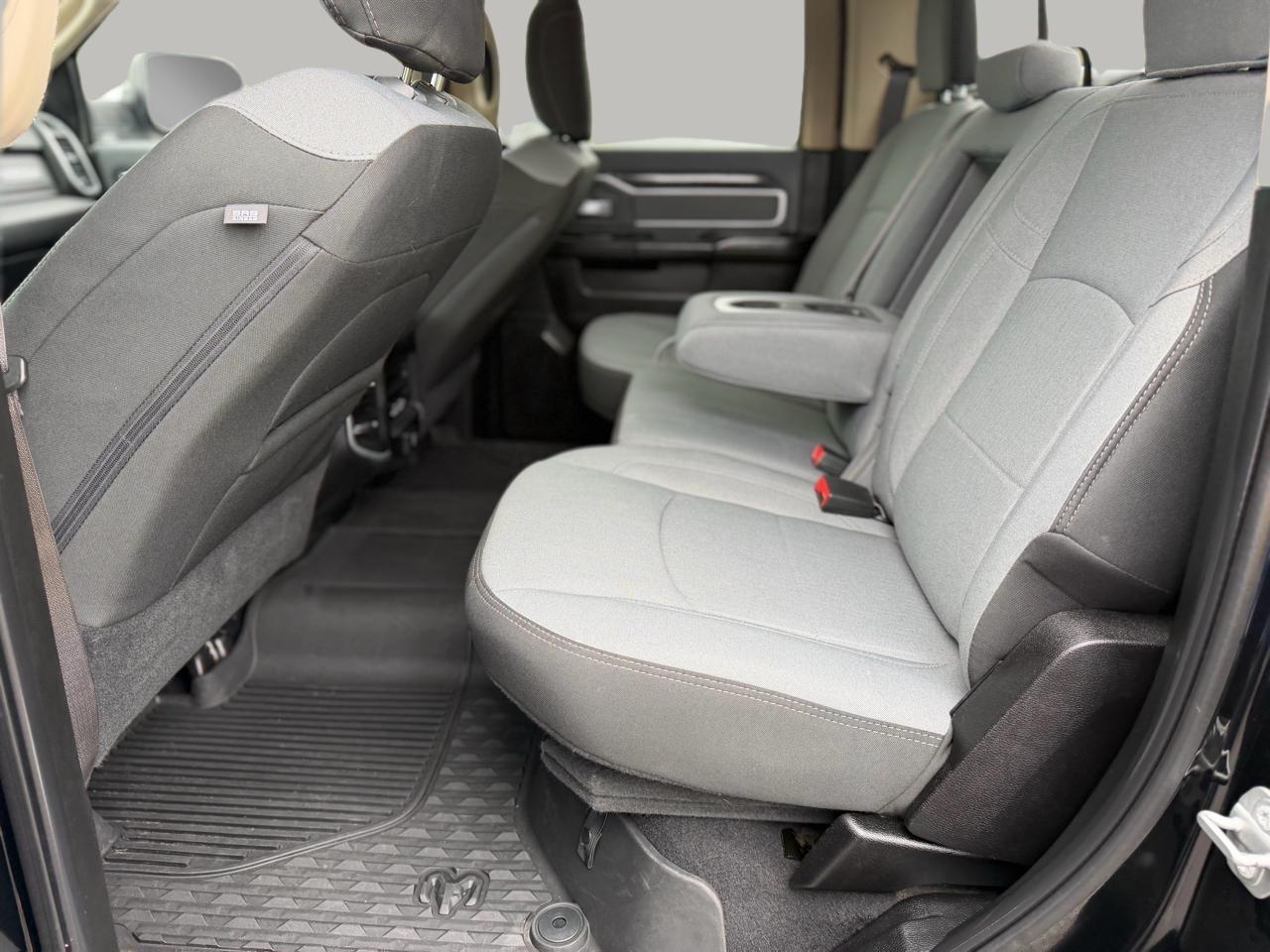 RAM 3500 Big Horn Crew Cab LWB 4WD 2020