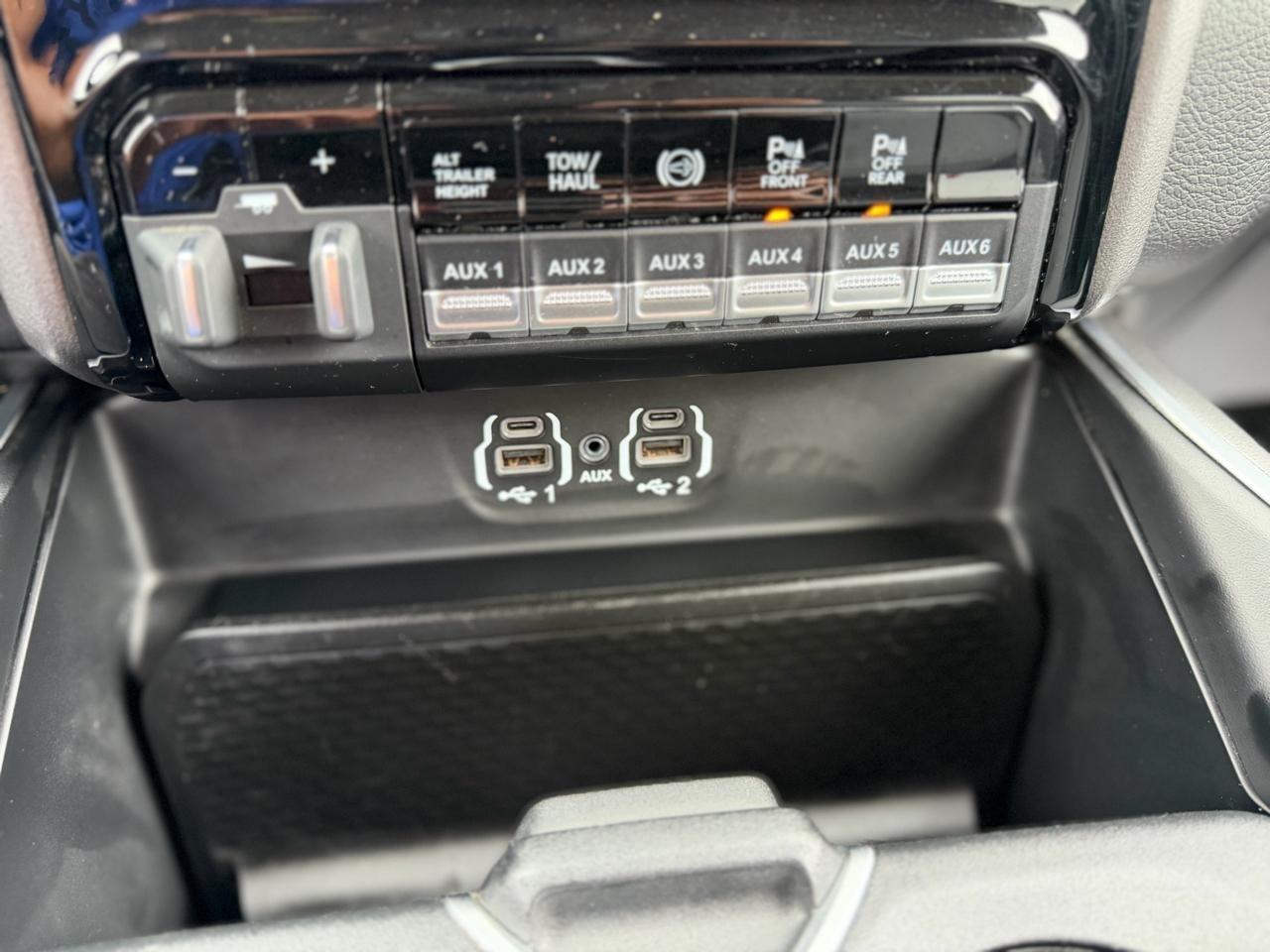 RAM 3500 Big Horn Crew Cab LWB 4WD 2020