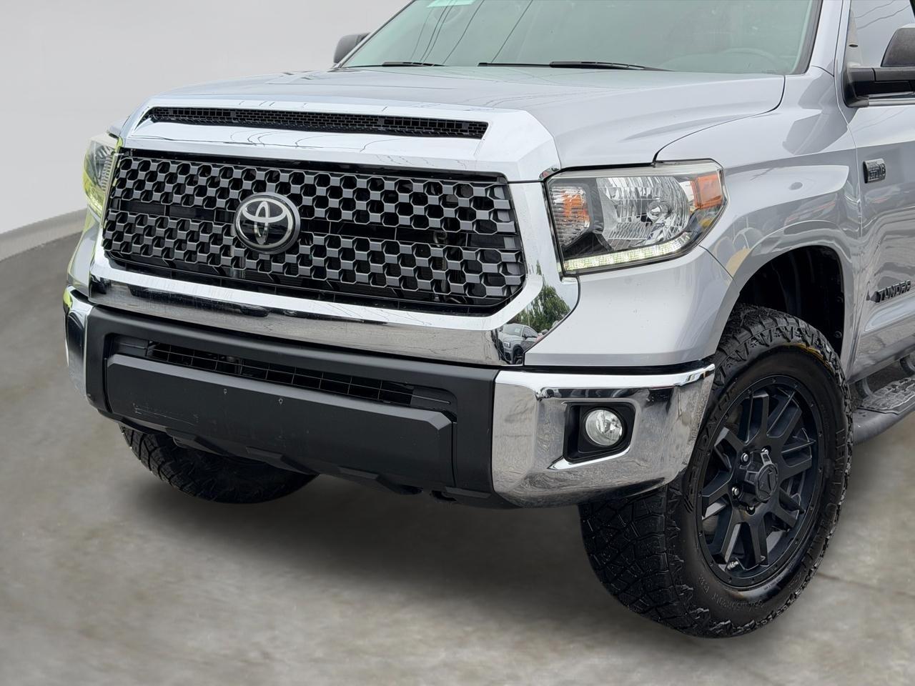 Toyota Tundra SR5 5.7L V8 CrewMax 4WD 2021
