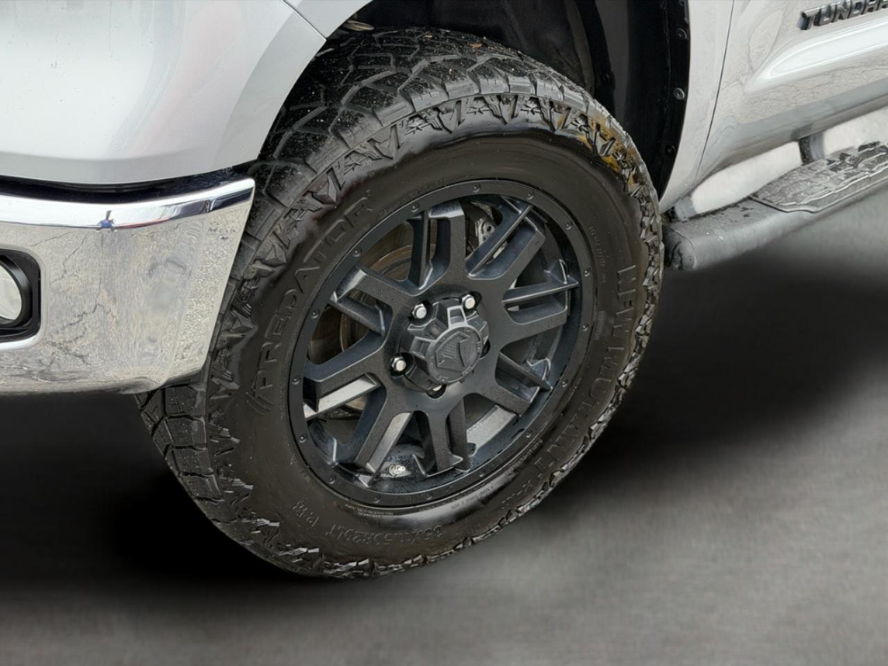 Toyota Tundra SR5 5.7L V8 CrewMax 4WD 2021