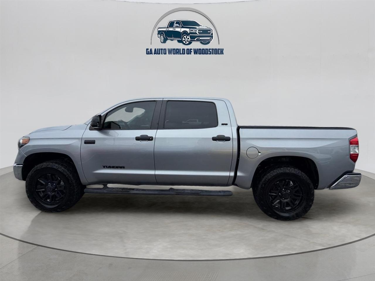 Toyota Tundra SR5 5.7L V8 CrewMax 4WD 2021