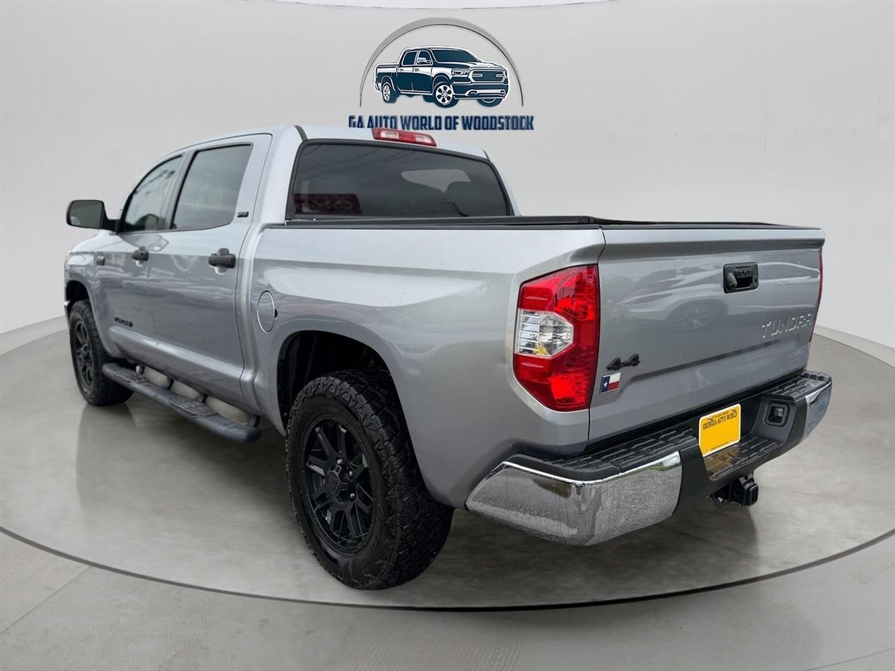 Toyota Tundra SR5 5.7L V8 CrewMax 4WD 2021
