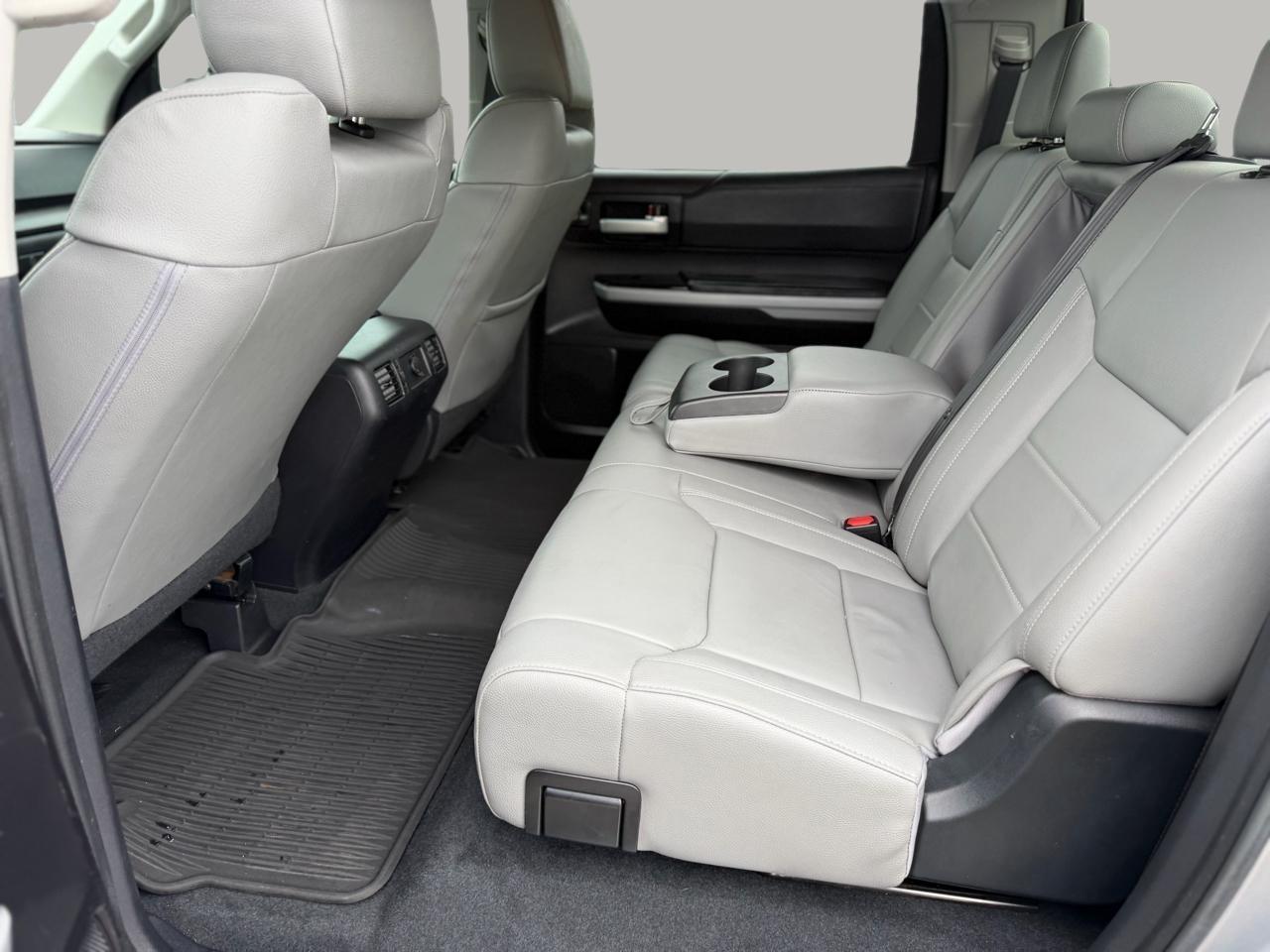 Toyota Tundra SR5 5.7L V8 CrewMax 4WD 2021