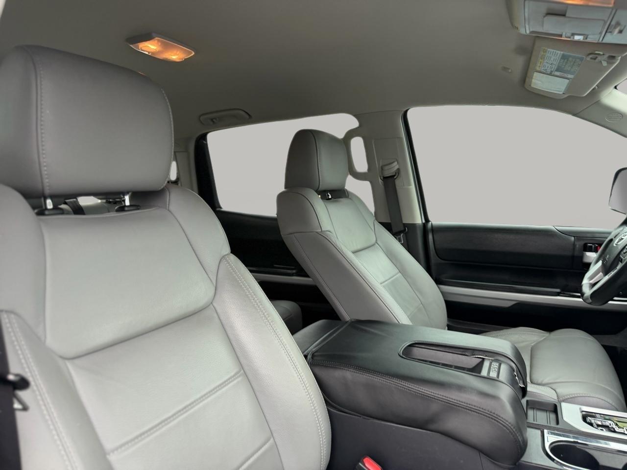 Toyota Tundra SR5 5.7L V8 CrewMax 4WD 2021