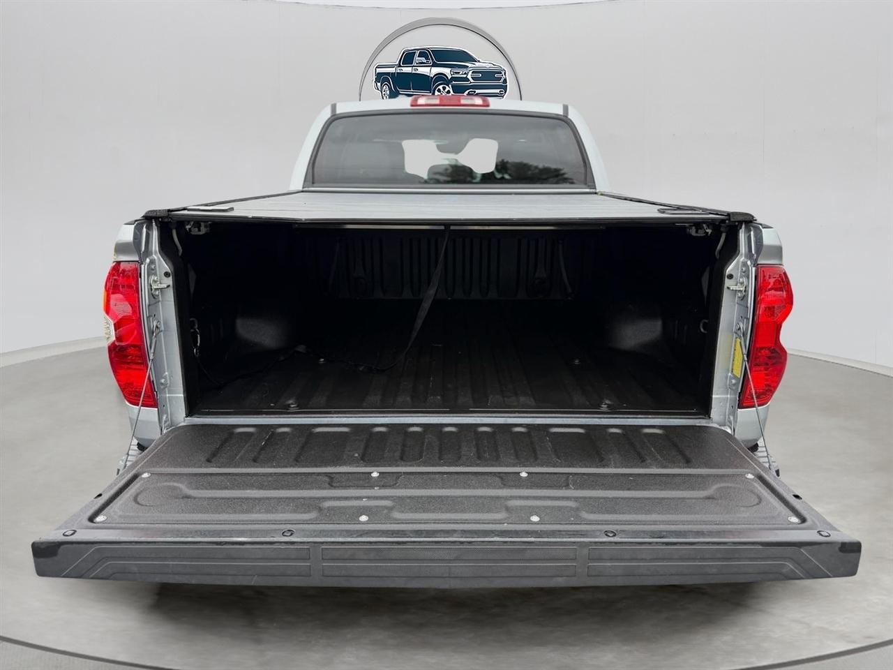Toyota Tundra SR5 5.7L V8 CrewMax 4WD 2021