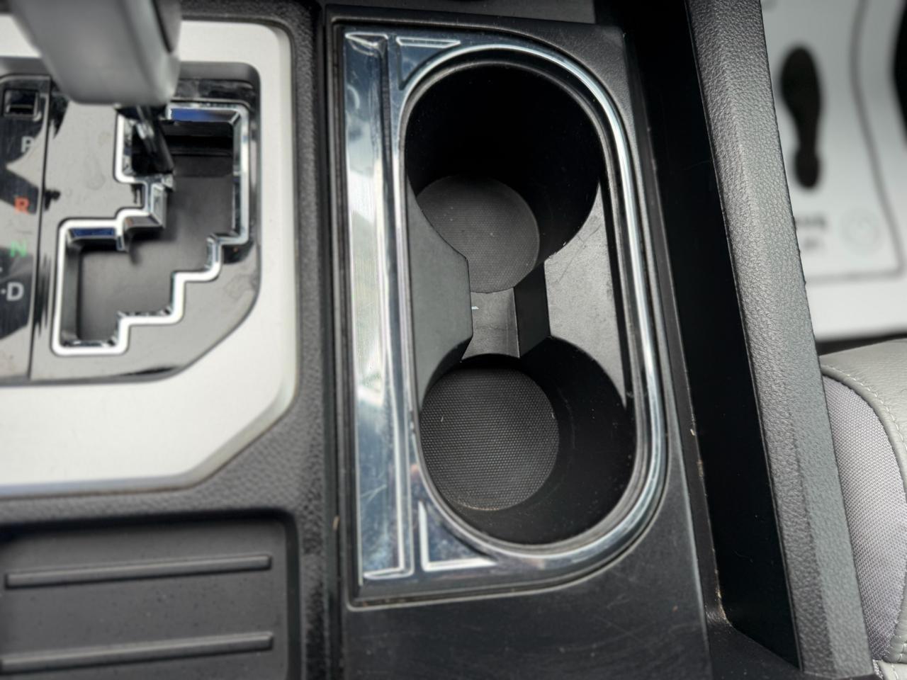 Toyota Tundra SR5 5.7L V8 CrewMax 4WD 2021
