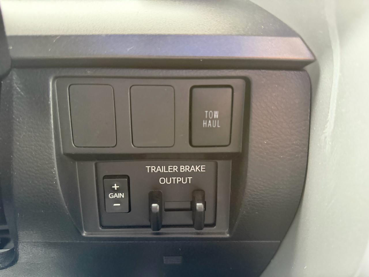 Toyota Tundra SR5 5.7L V8 CrewMax 4WD 2021