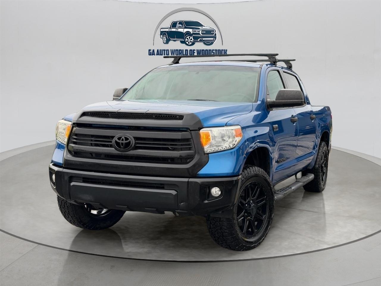Toyota Tundra SR5 5.7L Double Cab 4WD 2017