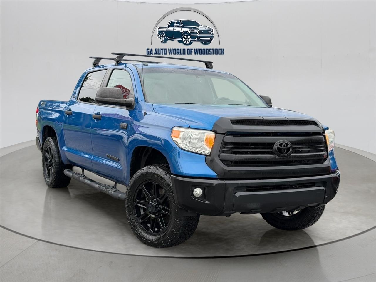 Toyota Tundra SR5 5.7L Double Cab 4WD 2017