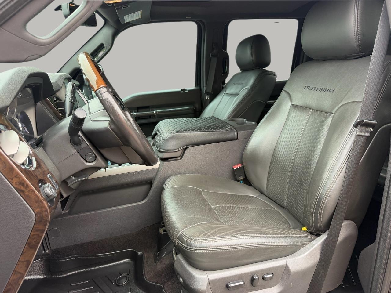 Ford F-350 SD Lariat Crew Cab Long Bed DRW 4WD 2016