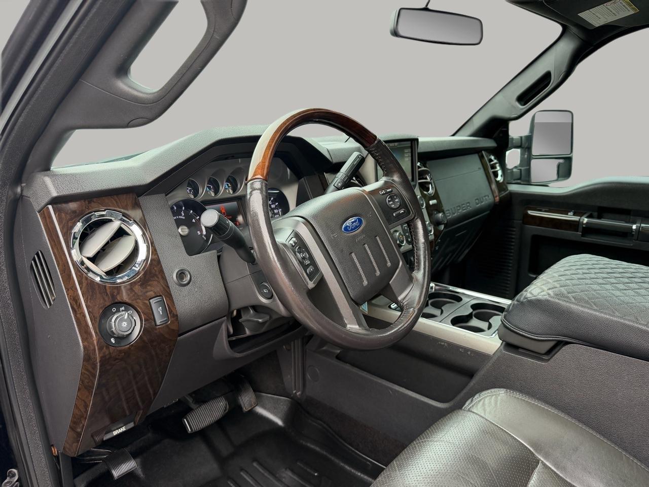 Ford F-350 SD Lariat Crew Cab Long Bed DRW 4WD 2016
