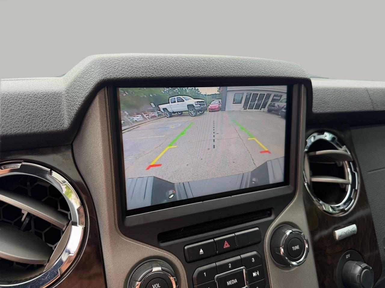 Ford F-350 SD Lariat Crew Cab Long Bed DRW 4WD 2016