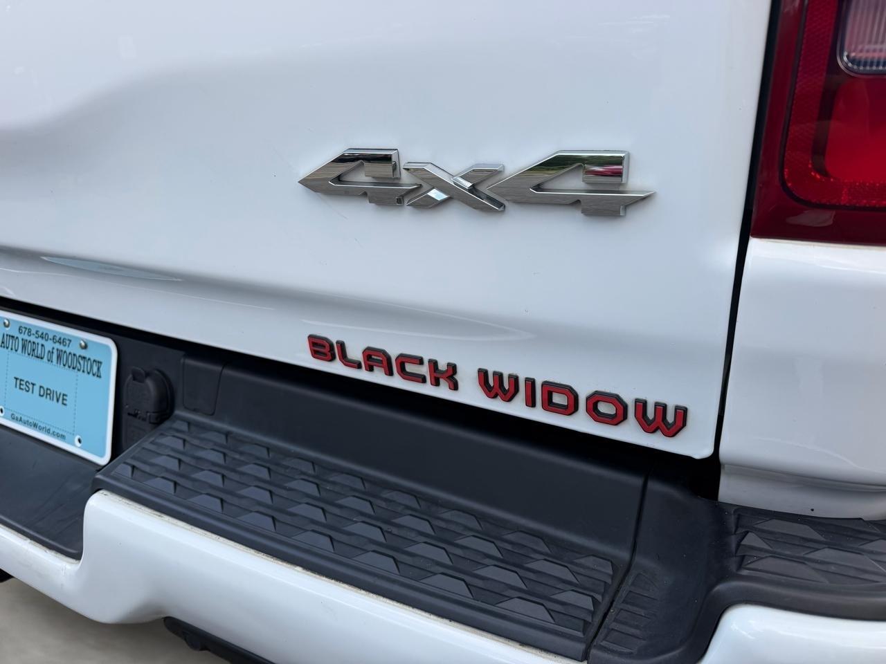RAM 1500 Big Horn Crew Cab SWB 4WD 2021