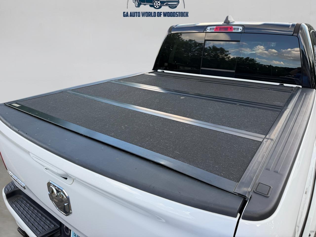 RAM 1500 Big Horn Crew Cab SWB 4WD 2021