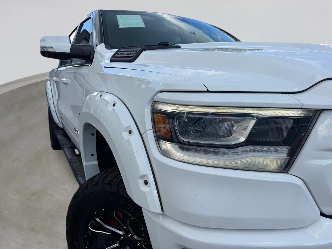 RAM 1500 Big Horn Crew Cab SWB 4WD 2021