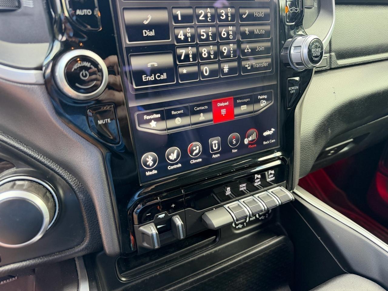 RAM 1500 Big Horn Crew Cab SWB 4WD 2021