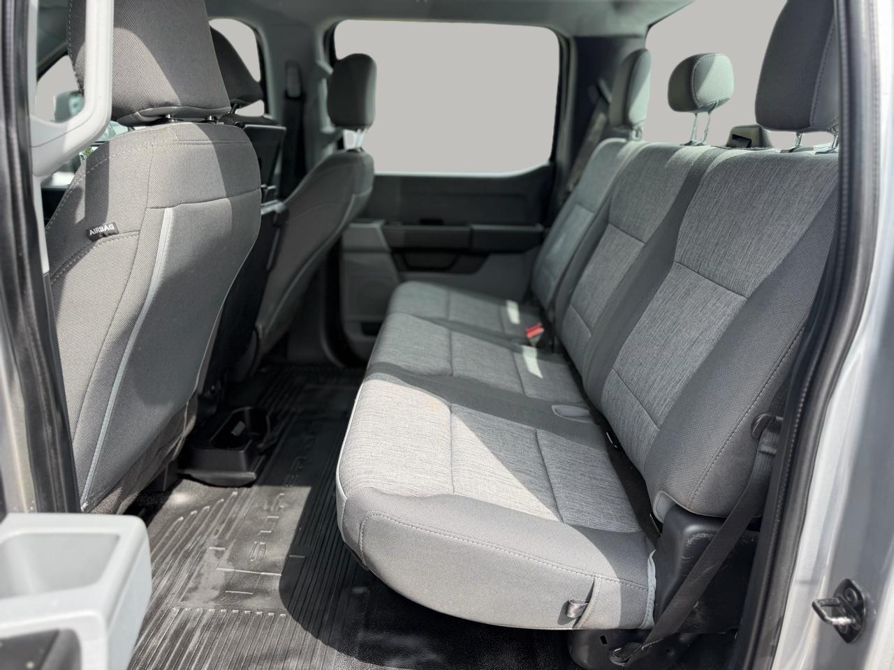 Ford F-350 SD XL Crew Cab Long Bed DRW 2WD 2023