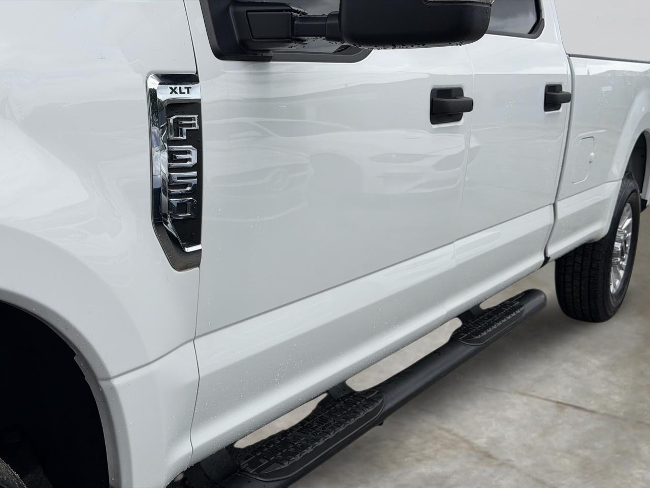 Ford F-350 SD XLT Crew Cab Long Bed 4WD 2022