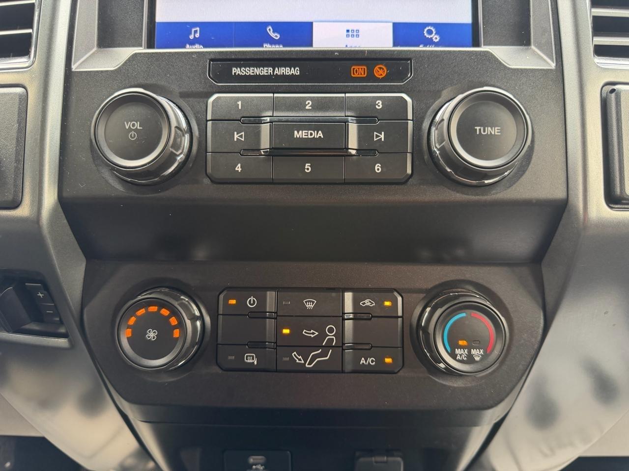 Ford F-350 SD XLT Crew Cab Long Bed 4WD 2022