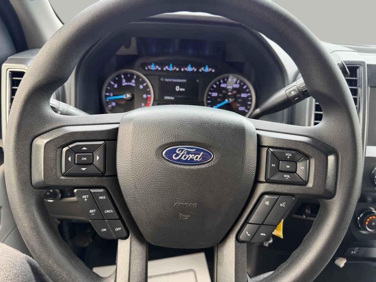 Ford F-350 SD XLT Crew Cab Long Bed 4WD 2022